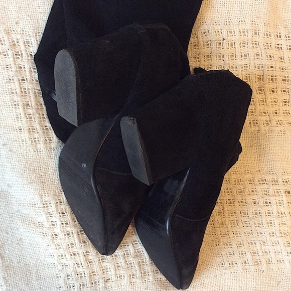 Knee High Black Boots (with square heel) - Picture 4 of 6